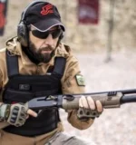 Derya XT-411C Tactical 12 Kalibre çöl rengi yarı otomatik av tüfeği.